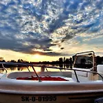 Hausboat Vlnka 公寓 布拉迪斯拉发