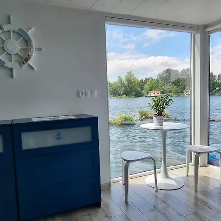 Apartment Hausboat Vlnka