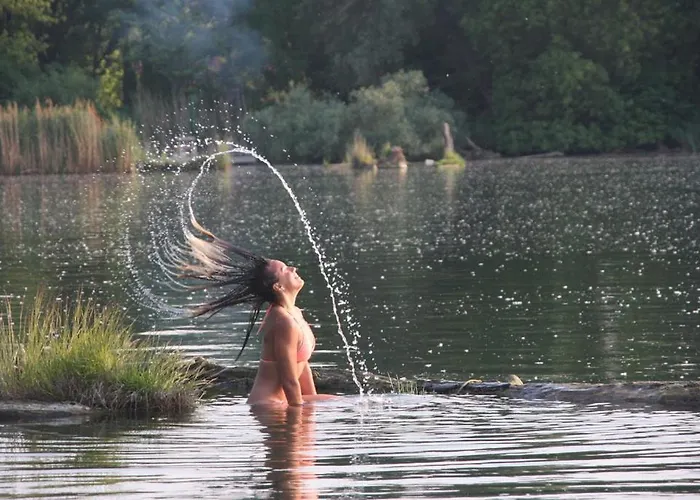 Hausboat Vlnka Bratislava