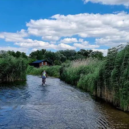 Hausboat Vlnka 公寓